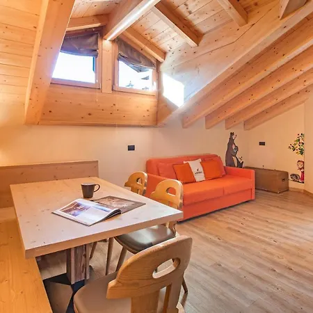 Family Engadina Apartamento *